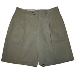 Lacoste Regular Fit Men's Size 34 Casual Pleat Front Shorts Golf Travel Beach